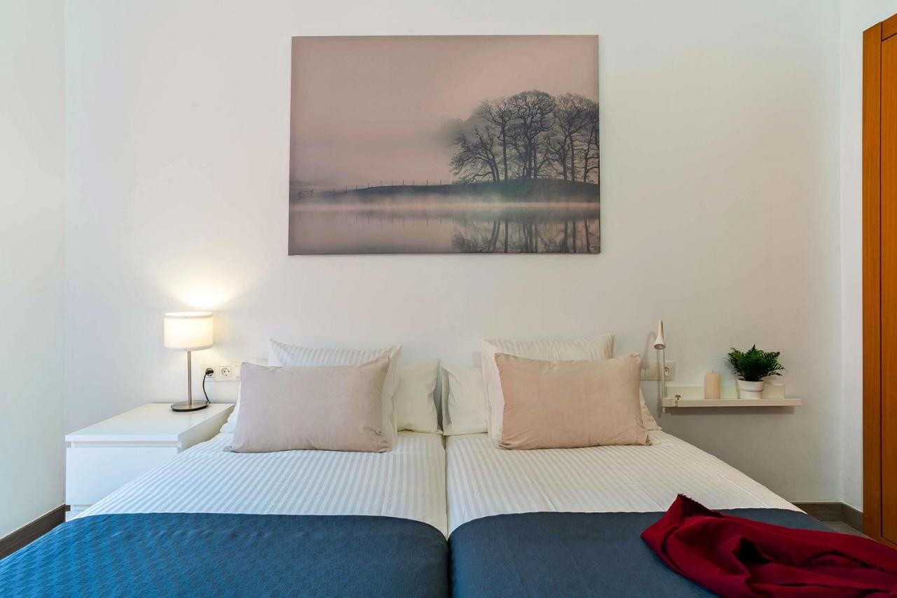 Ab North Barcelona Apartments Santa Coloma de Gramanet Dış mekan fotoğraf